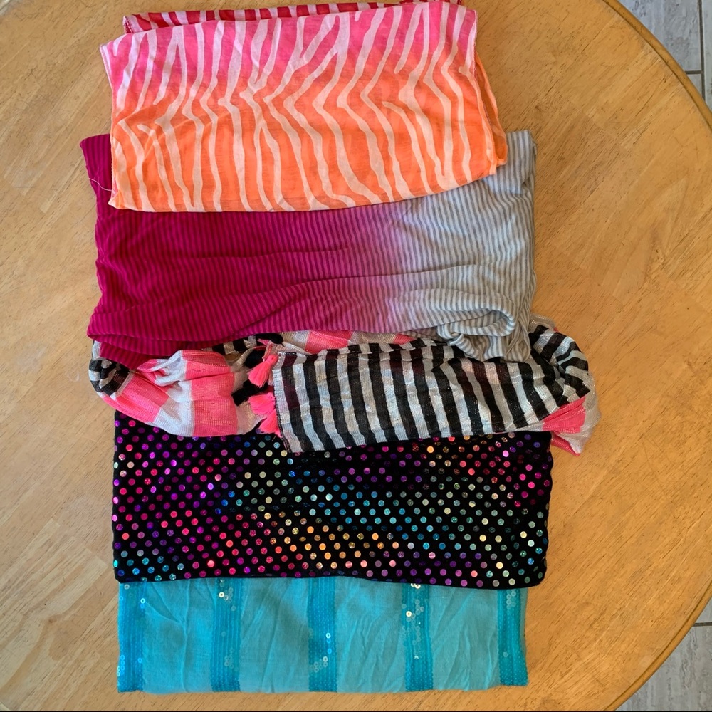 Buy 2 and get 2 free!   Girls colorful scarves - Picture 2 of 2